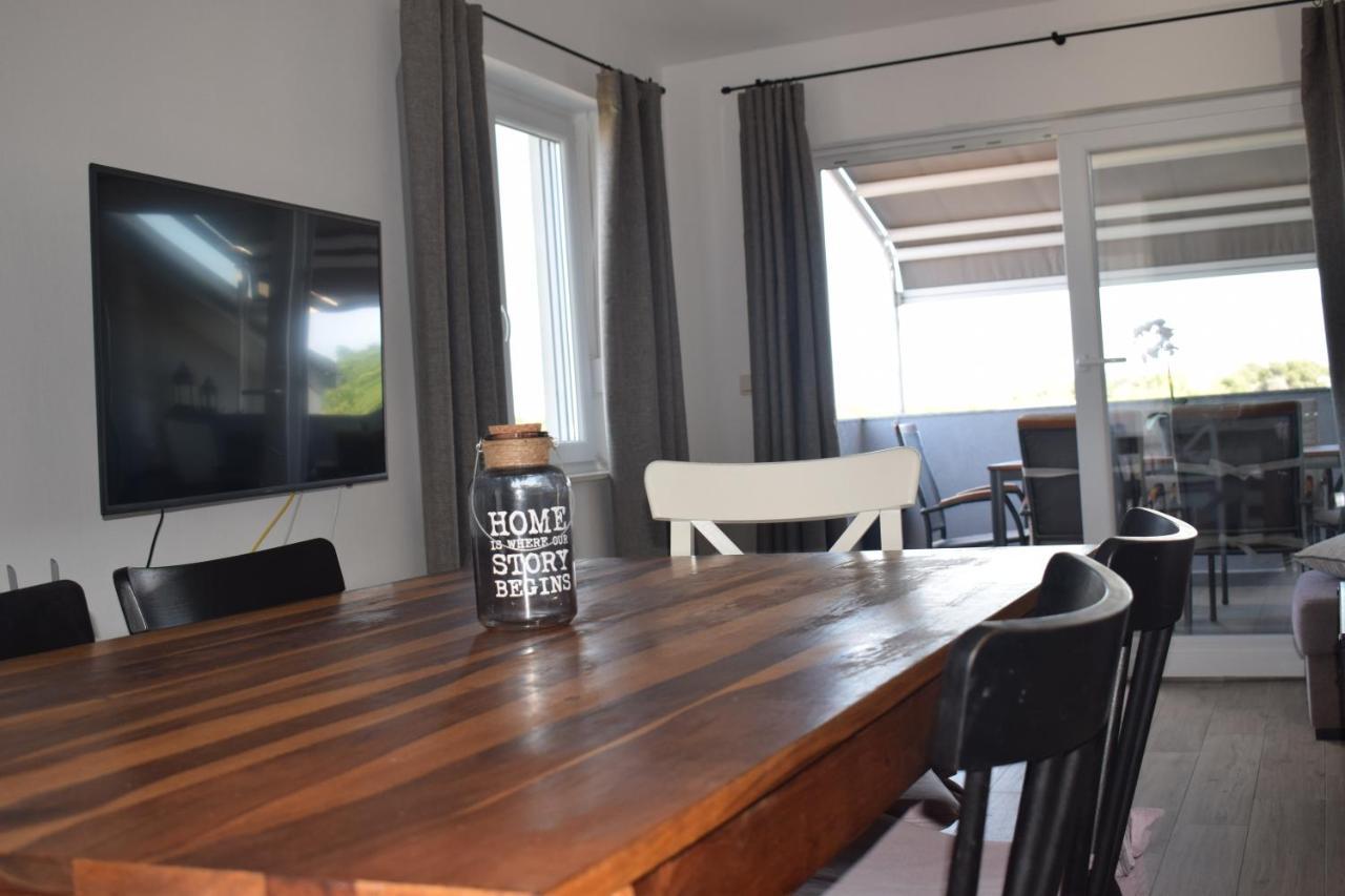 Apartments Mondo Vir Εξωτερικό φωτογραφία