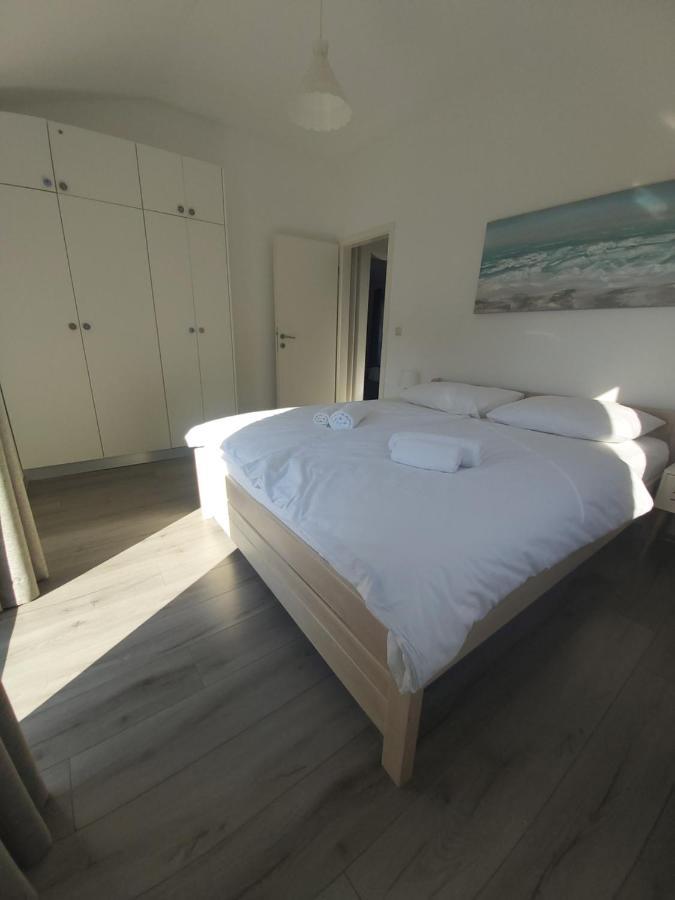 Apartments Mondo Vir Εξωτερικό φωτογραφία